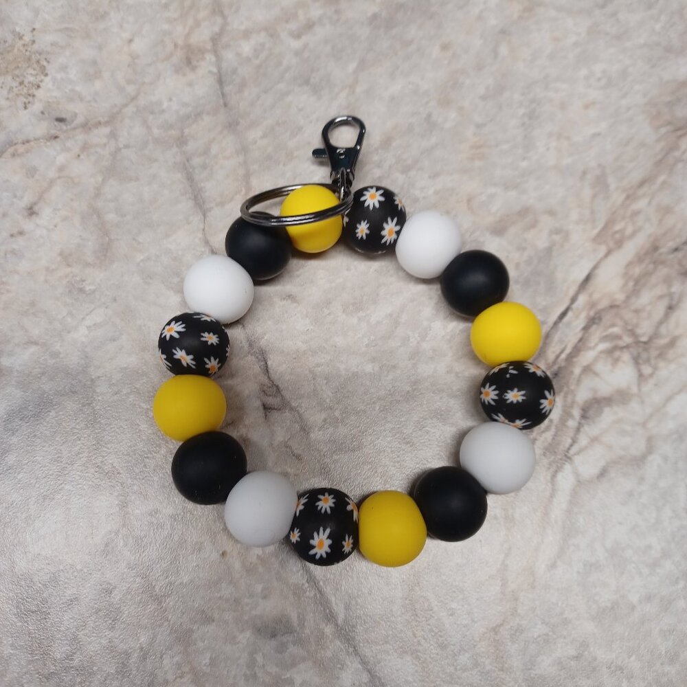 Daisy Keychain
